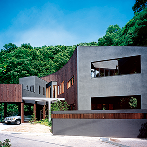 ATELIER HOUSE