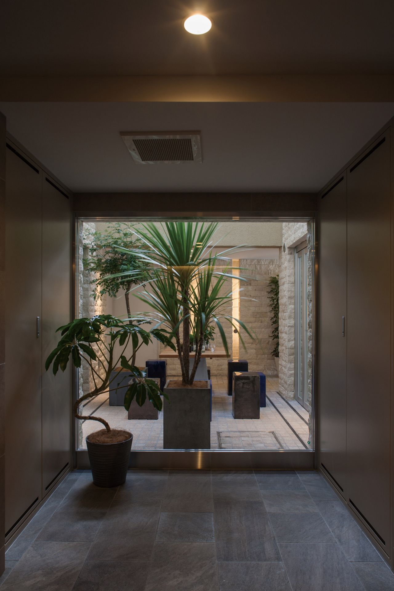Casa Colina ハイグレードな都市併用住宅