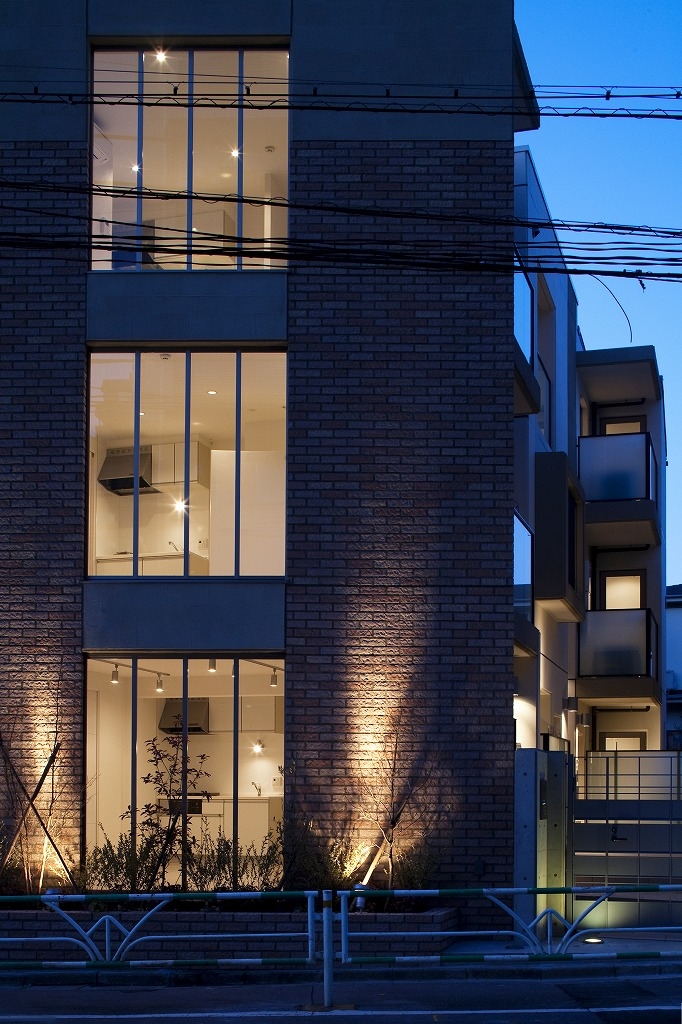 WEST COURT EBISU EAST COURT EBISU