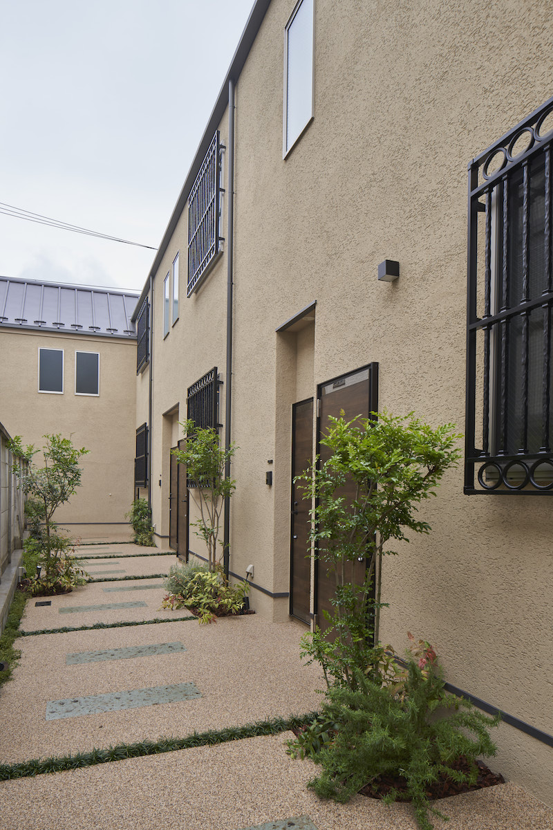 Designer's Apartment Bloom Garden