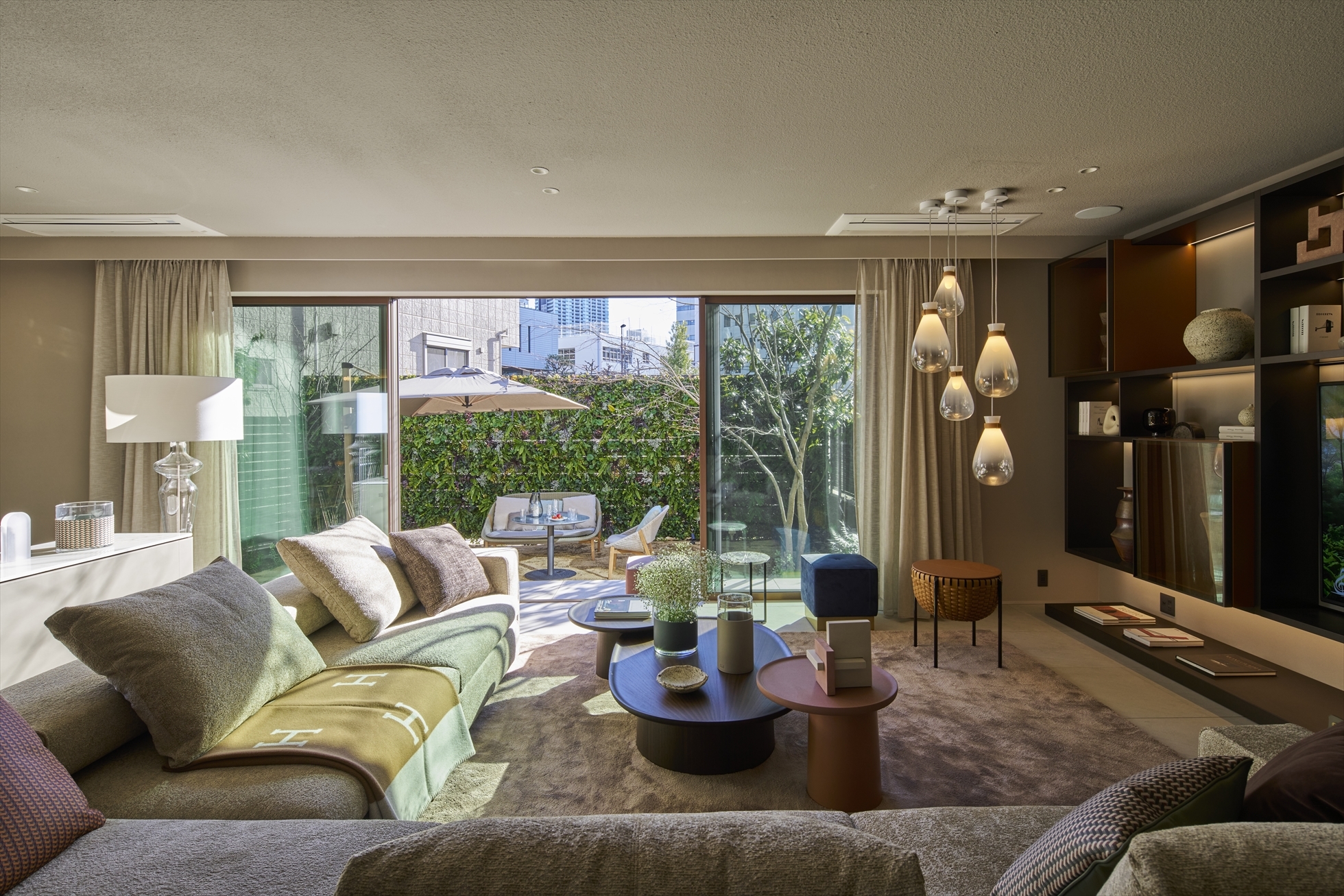 GREEN URBAN RESIDENCE