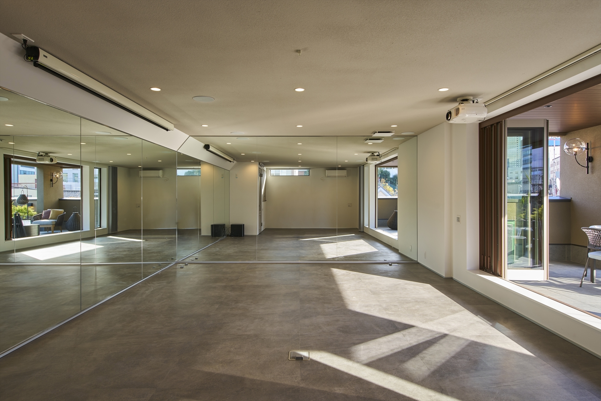GREEN URBAN RESIDENCE