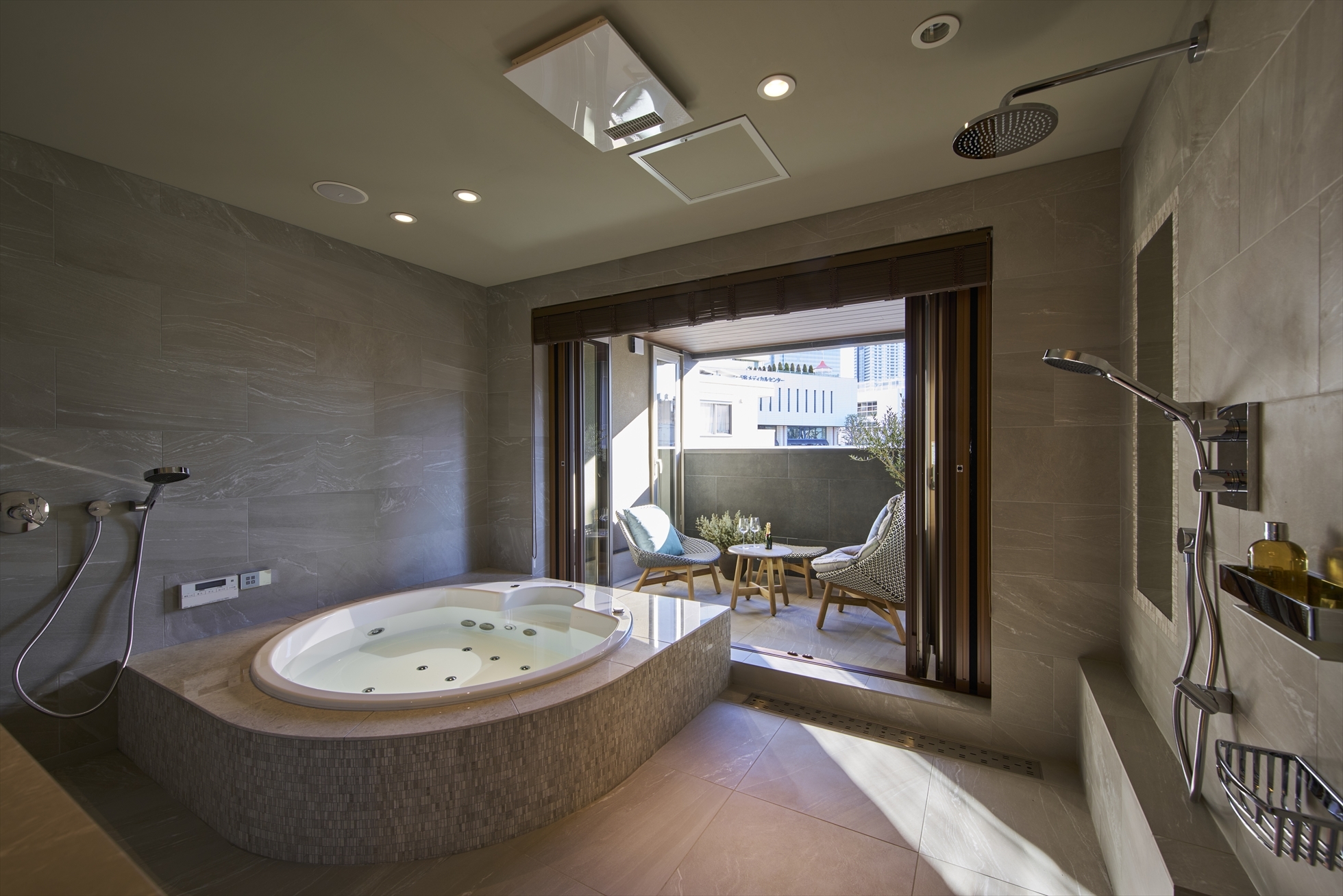 GREEN URBAN RESIDENCE