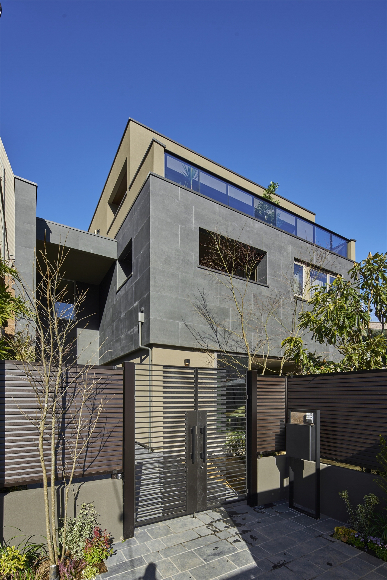 GREEN URBAN RESIDENCE