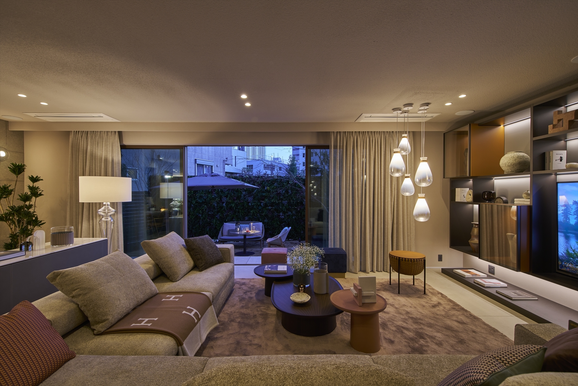 GREEN URBAN RESIDENCE